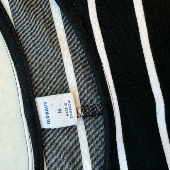 Old navy long sleeve striped ruffle shift dress ❤️ - Picture 5 of 6